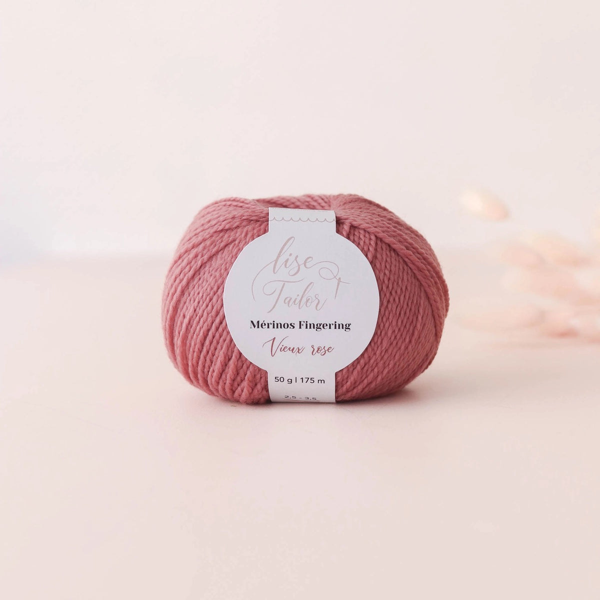Merino Wool Fingering Yarn by Lise Tailor Autumn Color Knitting Soft Yarn Sensitive Skin Baby Sweater Shawls Hats Scarfs Cowls Mittens Superwash Merino Yarn Made in France