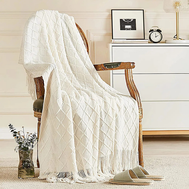 Knit Throw Blanket Soft Lightweight Warm Cozy All Season Sofa Bed Couch Fade Resistant Accent Diamond Pattern Fringe Gift Textured