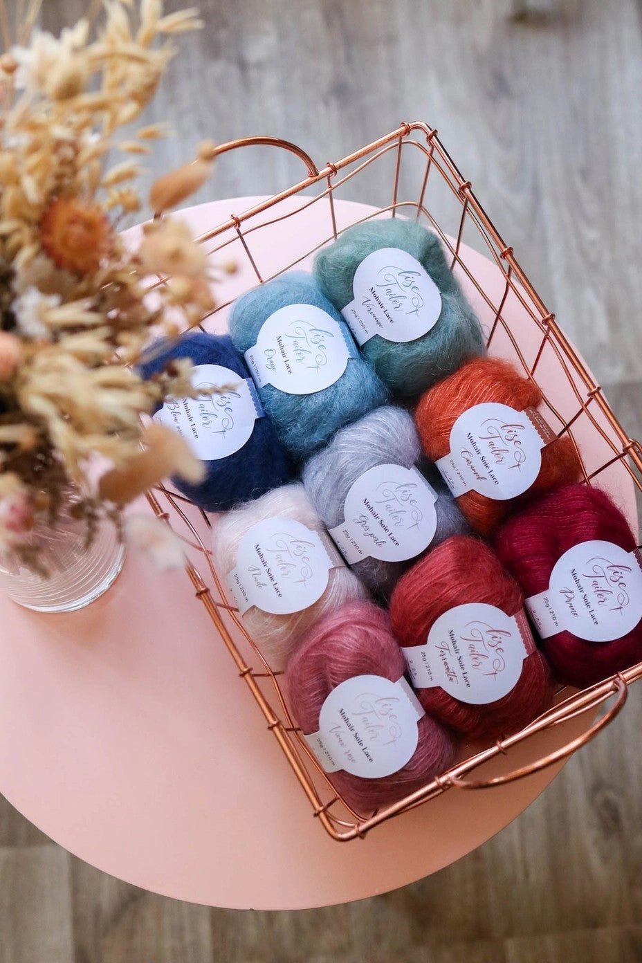 Merino Wool Fingering Yarn by Lise Tailor Autumn Color Knitting Soft Yarn Sensitive Skin Baby Sweater Shawls Hats Scarfs Cowls Mittens Superwash Merino Yarn Made in France