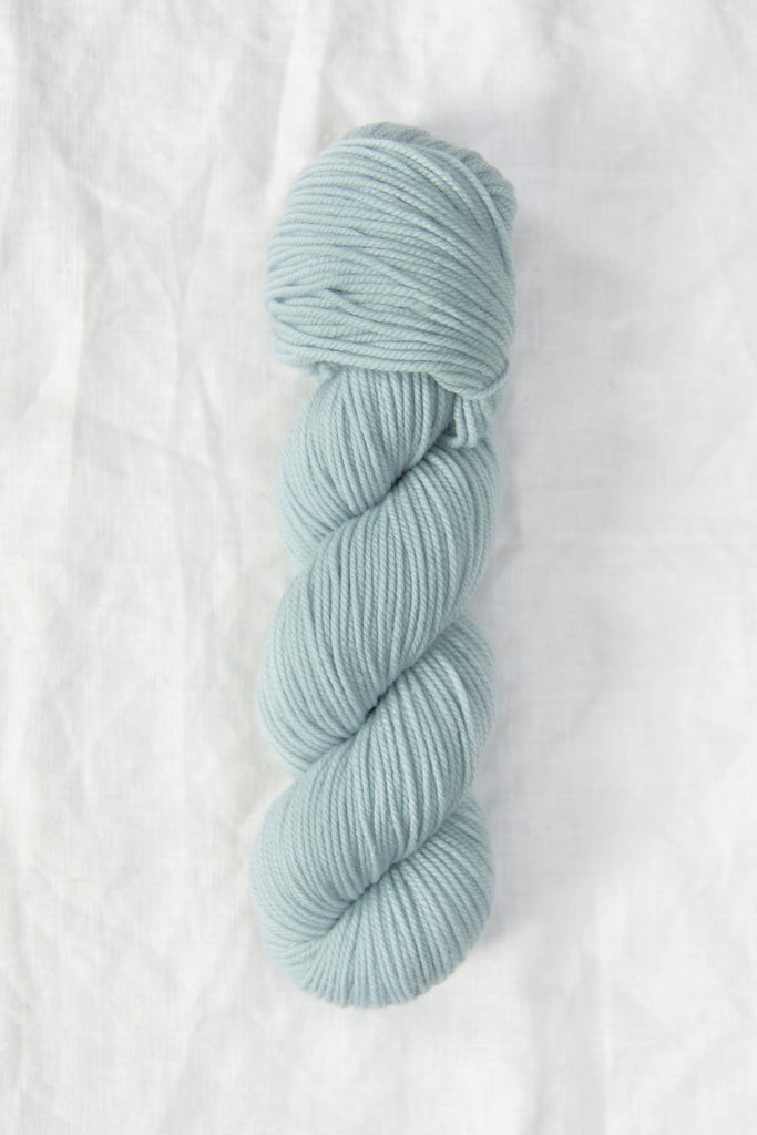 Quince and Co Chickadee Yarn Sport DK Weight Soft Plump American Wool Non-Super Wash Delicate Spun Yarn White Pink Red Blue Green Gray Yellow Heather Colors is perfect for your next cozy and colorful knitting project