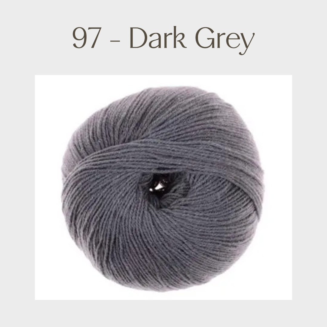 Wool Cotton Nylon Blend Aktiv Fine Cotton Fingering Weight Soft Yarn Breathable for Baby Knitwear Adult Clothing and Socks Crochet Yarn Washable Wool