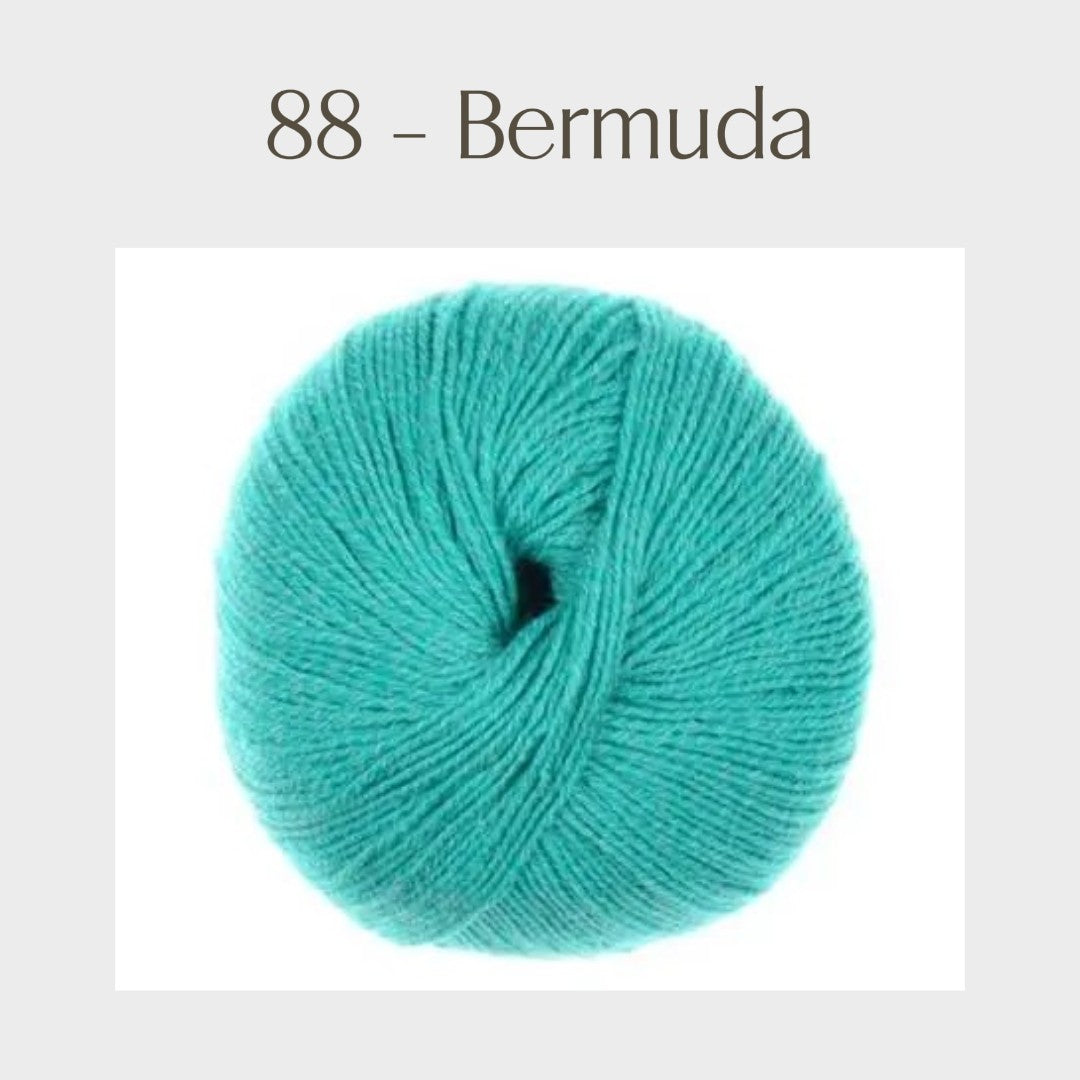 Wool Cotton Nylon Blend Aktiv Fine Cotton Fingering Weight Soft Yarn Breathable for Baby Knitwear Adult Clothing and Socks Crochet Yarn Washable Wool