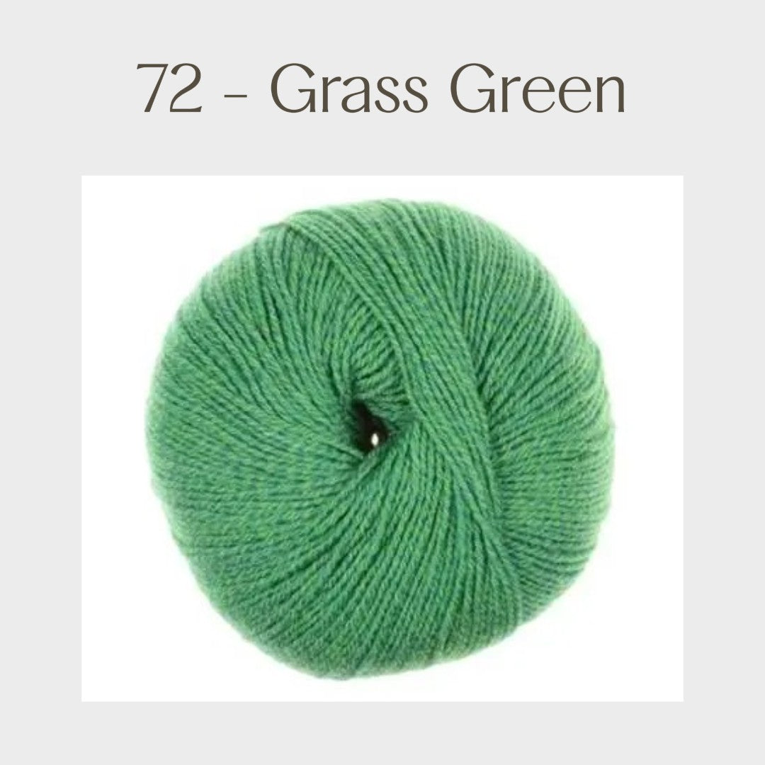 Wool Cotton Nylon Blend Aktiv Fine Cotton Fingering Weight Soft Yarn Breathable for Baby Knitwear Adult Clothing and Socks Crochet Yarn Washable Wool