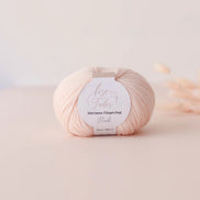 Merino Wool Fingering Yarn by Lise Tailor Autumn Color Knitting Soft Yarn Sensitive Skin Baby Sweater Shawls Hats Scarfs Cowls Mittens Superwash Merino Yarn Made in France