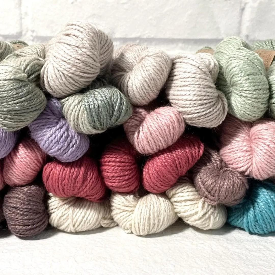 Wool Blend Yarn DK Worsted Weight Wool Bamboo Camel Yarn for Knitting and Crochet Soft Yarn in White Pink Blue Beige Lilac Green Brown and Cream for Sweaters Cardigan Shrugs Sleepovers