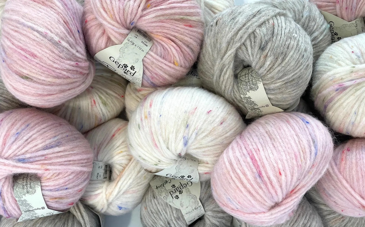 Puno by Gepard Garn Bulky Yarn Crochet Cardigan Sweater Knitting Wool Blanket Girly Pink Yarn Wool Baby Alpaca Merino Wool Recycled Wool