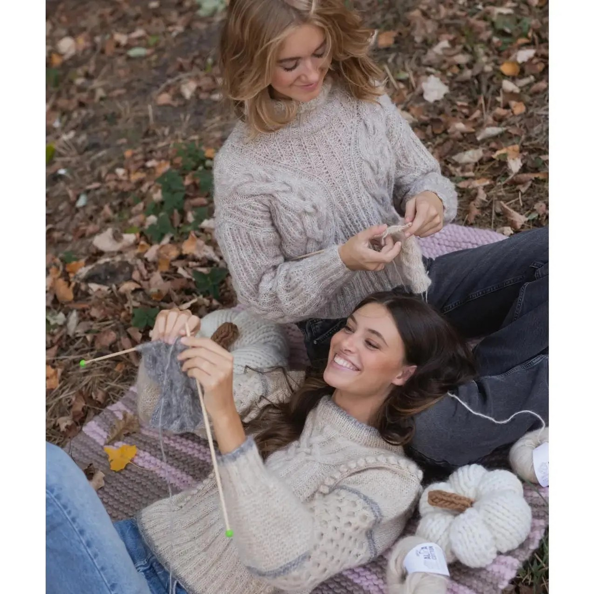 Alpaca Cotton Yarn Airy Blown Yarn Light and Soft Wool Fluffy Yarn for Sweaters Shawls Sport DK Weight Alpa Cotton by BettaKnit Italian Wool