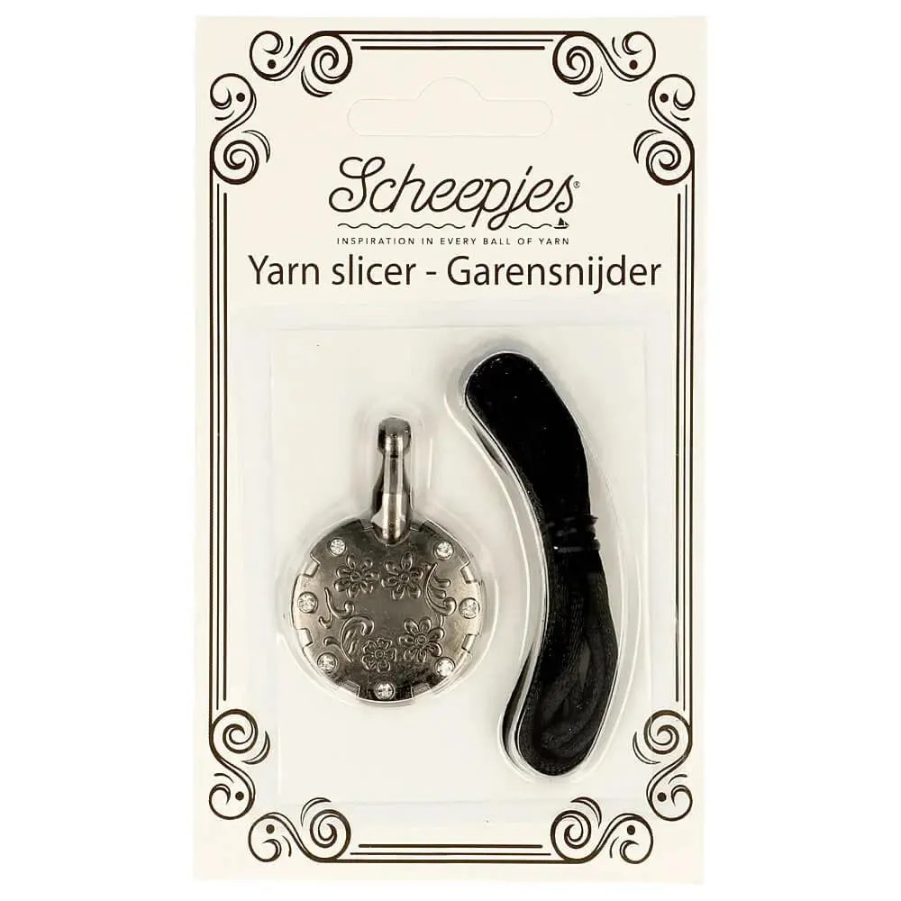Scheepjes Yarn Cutter Portable Pendant Necklace and Keychain with Metal Blade Tool for Crafter Yarn Slicer Gift Idea for Knitters and Crocheters as a Travel Accessory